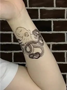 Временна татуировка във формата на Октопод